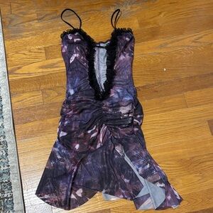 No tag.Purple Ruffled Dress